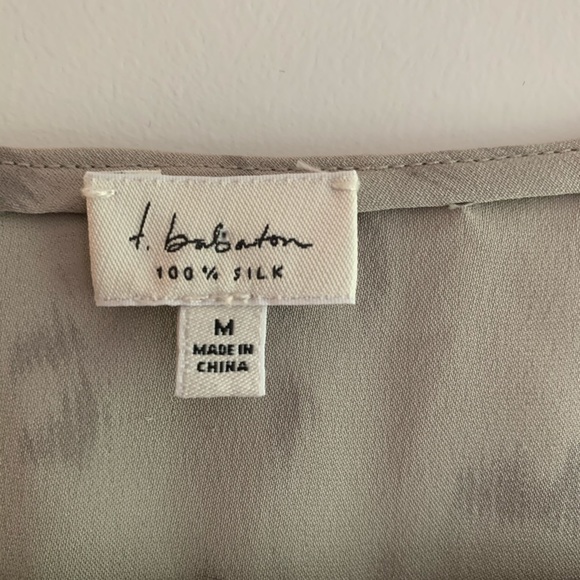 Babaton 100% silk top - Picture 3 of 3